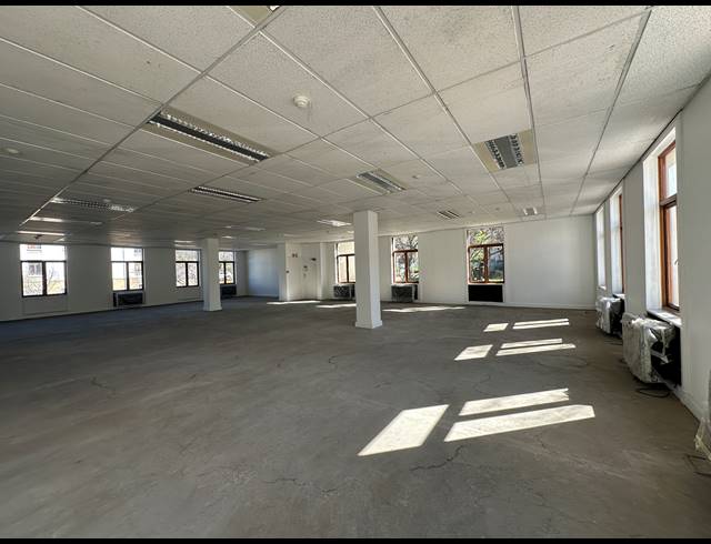 684M² OFFICE TO LET IN SANDTON CENTRAL